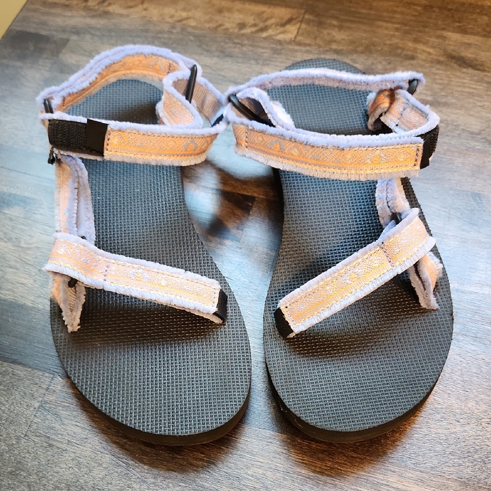 Teva Original Sandals NWOT